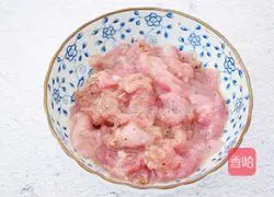 Illustration of how to make short crispy pork 2