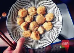 Illustration of how to make Xiang-style fish balls 4