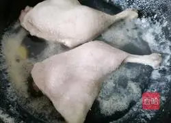 Illustration of how to make sauce duck legs 2