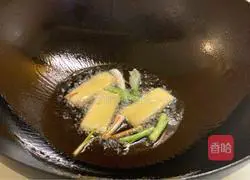 Recipe for braised chicken with fish maw and mushrooms Illustration 5