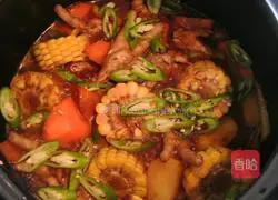 Illustration of how to make braised chicken feet with potatoes and carrots 12