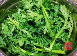 Illustration of how to make chrysanthemum scrambled eggs 2