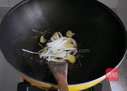 Illustration of braised prawns in oil 8