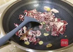 Illustration of how to cook duck gizzards with pickled cabbage 9