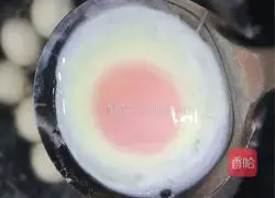 How to make Happy Poached Eggs Illustration 1