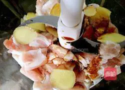 Illustration of how to make fried lotus root box 1