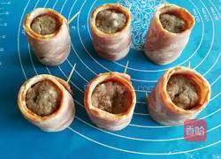 Illustration of how to make bacon and taro rolls 8