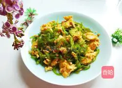 Illustration of how to make scrambled eggs with shredded peppers 12