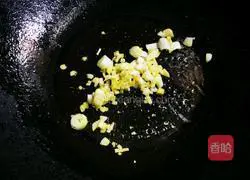 Illustration of how to make cashew nut shrimps 3