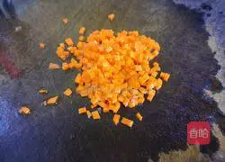 Illustration of how to make frozen pig skin 7