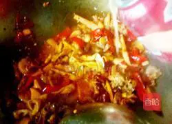 Illustration of how to make Qianjiang chicken offal 13