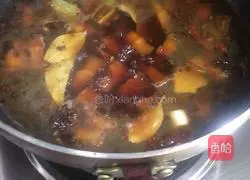 Illustration of liposuction braised pork 11