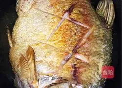 Illustration of braised Wuchang fish 3