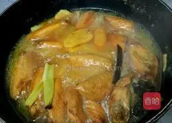 Illustration of braised chicken wings 9