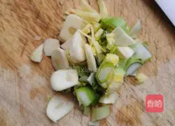 Illustration of how to make scrambled eggs with tomatoes 4