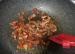 Illustration of how to make stir-fried cowpeas and meat 6