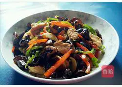 Illustration of how to make fried pork slices with fungus 9