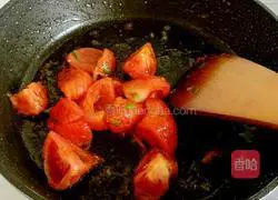 Illustration of how to make fried fungus with tomatoes and eggs 9