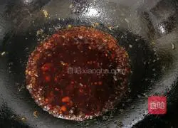 Illustration of making fried frog in dry pot 7