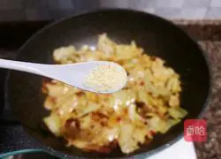 Illustration of how to make stir-fried cabbage 14