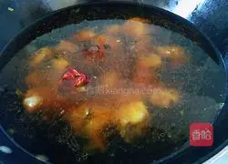 Illustration of how to make pork ribs, potatoes and beans stewed 12