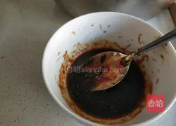 Illustration of how to make glutinous rice steamed pork ribs 4