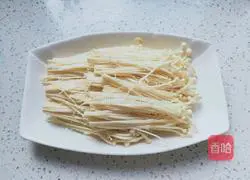 Illustration of how to make luncheon meat and steamed enoki mushrooms 2