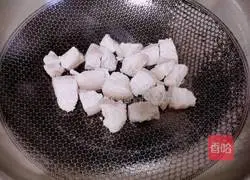 Illustration of braised pork and taro pot 2