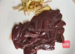 Illustration of how to make fried pork liver with onions 1