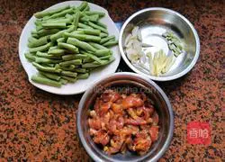 Illustration of how to make stir-fried pork with green beans 2
