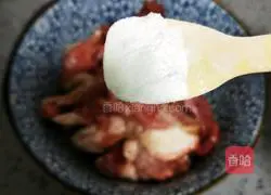 Illustration of how to make fried pork slices with king oyster mushroom 8