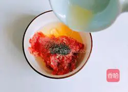 Illustration of how to make white radish meat balls 5