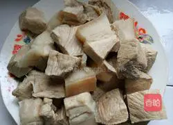 Illustration of how to make braised pork 1