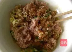 Illustration of how to make fragrant rice and pearl meatballs 5