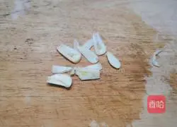 Illustration of how to make potato braised pork rinds 3