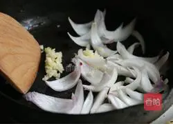 Thai Basil Shrimp Recipe Illustration 11