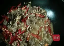 Illustration of how to stir-fry pig heart 8