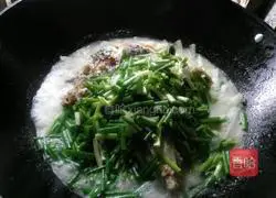 Illustration of how to make carrot fish 14