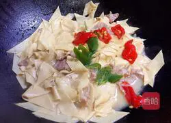 Illustration of how to stir-fry dry tofu and pepper 12