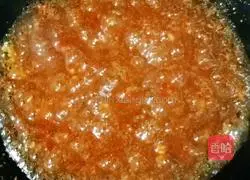 Illustration of how to stir-fry shredded pork with colored peppers 18