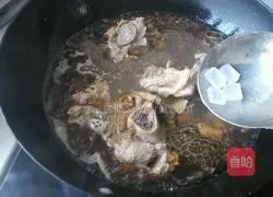 Illustration of how to make soy sauce bones 15