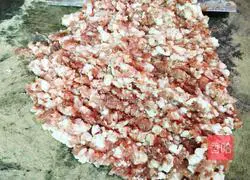 Illustration of how to make long beans stuffed with meat 2