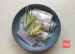 Dry Illustration of how to make fried hairtail 3