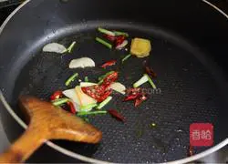 Illustration of how to cook snails in sauce 3