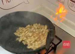 Illustration of how to make chicken breast, diced chicken and stir-fried carrots and peppers 19