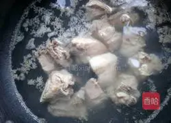 Illustration of braised pork ribs and stewed potatoes 5