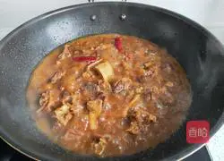 Illustration of how to make goose stewed with potatoes 7