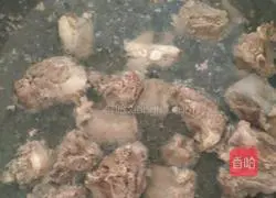 Illustration of how to cook pork ribs and kidney beans 2