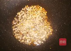 Fried pork slices with green beans Practice illustration 5