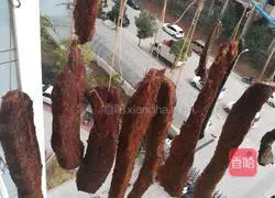 Illustration of homemade beef jerky 10